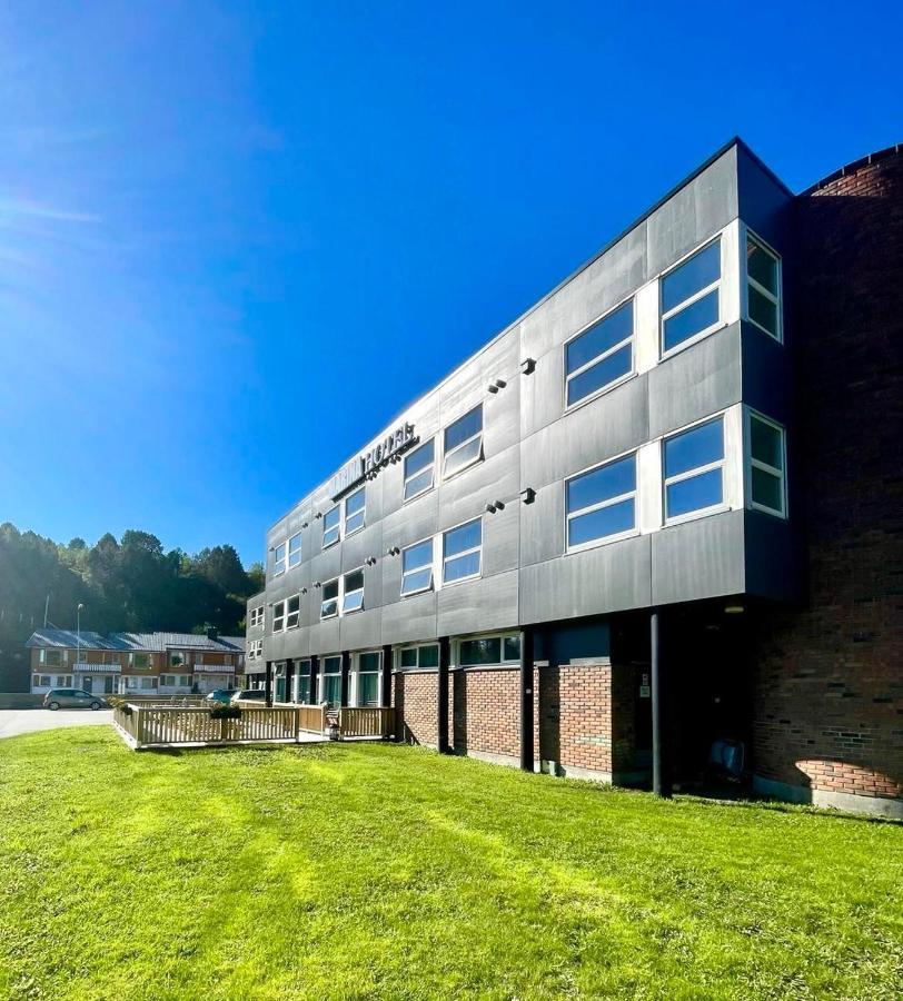 Marina Hotel Lofoten Сволвер Екстериор снимка
